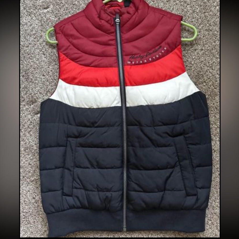 Harley Davidson Puffer vest (NWOT)